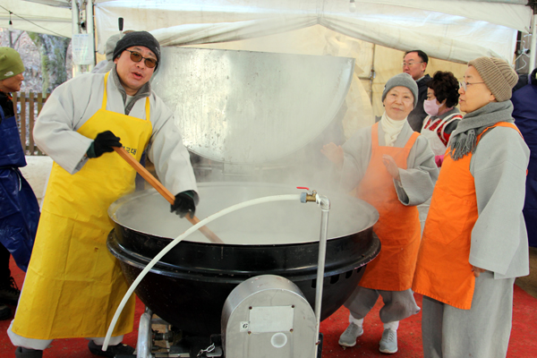 dd5a428185146bb0c147a157d66d7634_1766493762_7677.jpg dd5a428185146bb0c147a157d66d7634_1766493762_7677.jpg